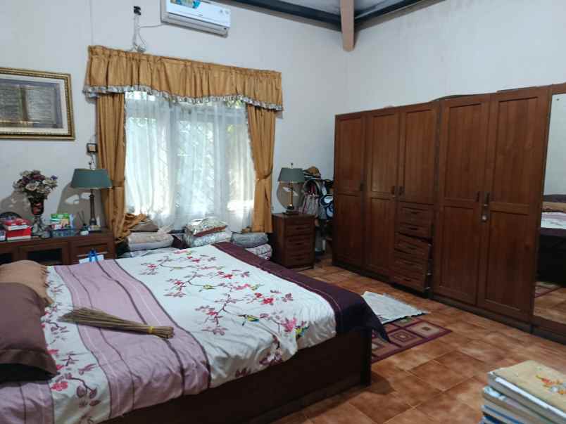 rumah pesanggrahan jakarta selatan