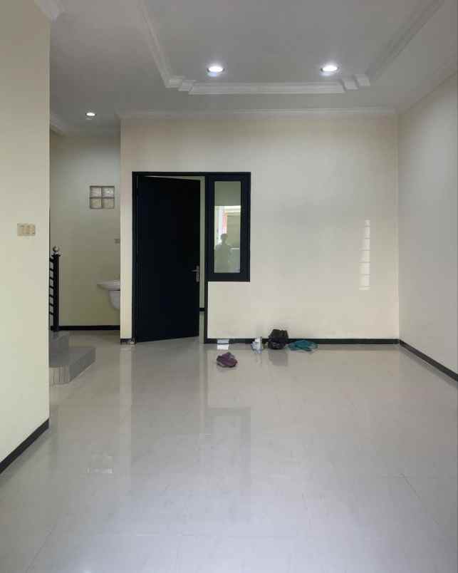 rumah puri asri pakuwon city minimalis siap huni