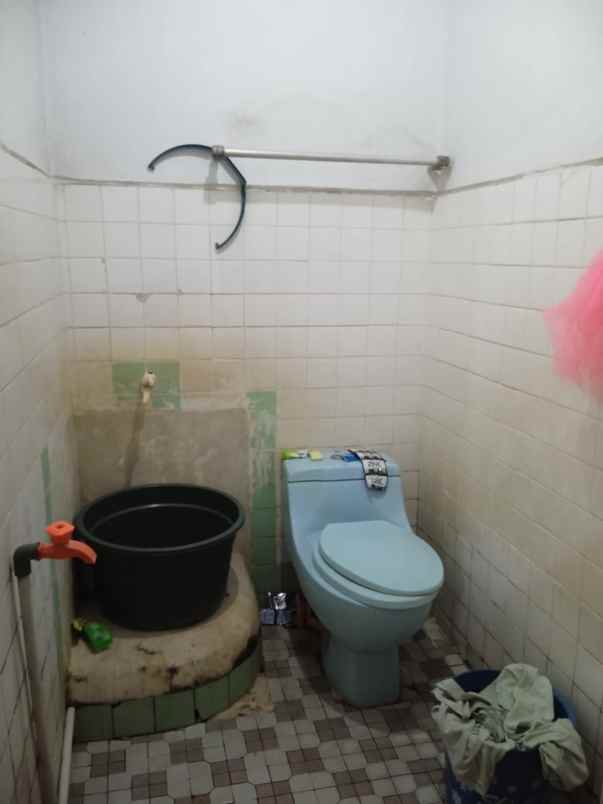 rumah second hitung tanah strategis di beji depok