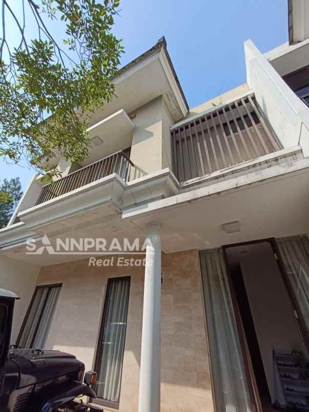 rumah second murah hook dekat tol disawangan depok