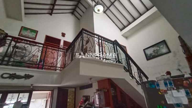 rumah second murah siap huni diciputat timur tangsel