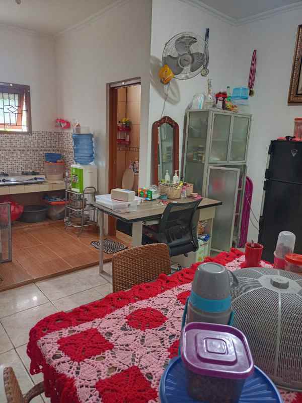 rumah second siap huni terawat di beji depok