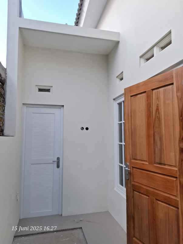 rumah siap huni dalam cluster di banyumanik semarang