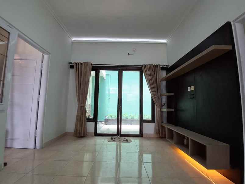 rumah siap huni di jaban jalan damai kaliurang km 8 5