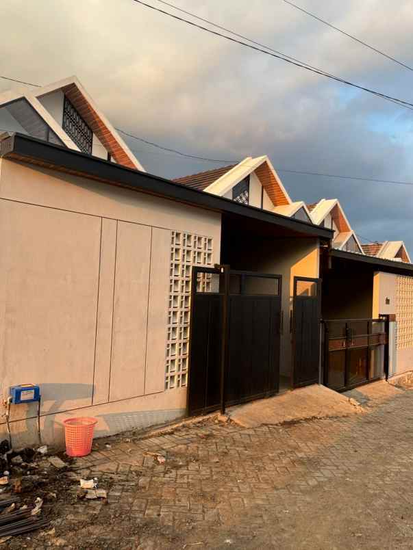 rumah siap huni lokasi di tasikmadu kota malang