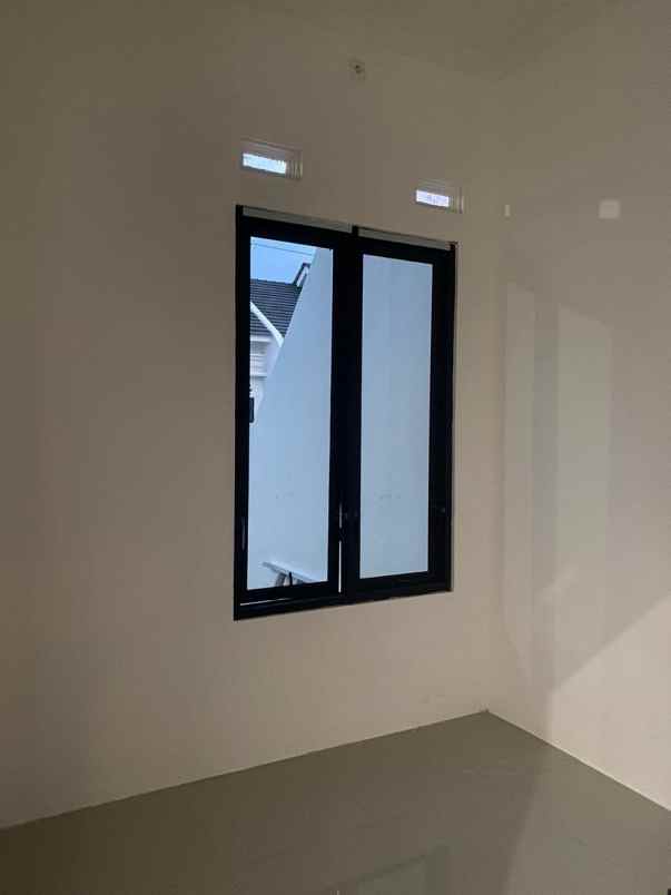 rumah siap huni pinggir jalan raya batursari mranggen