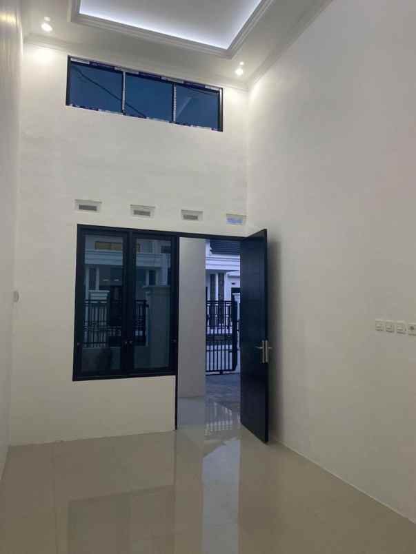 rumah siap huni pinggir jalan raya batursari mranggen