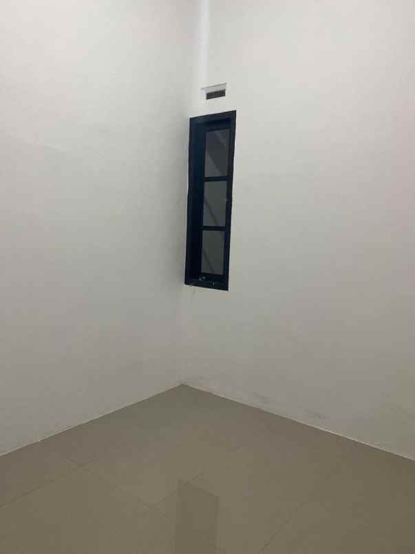 rumah siap huni pinggir jalan raya batursari mranggen