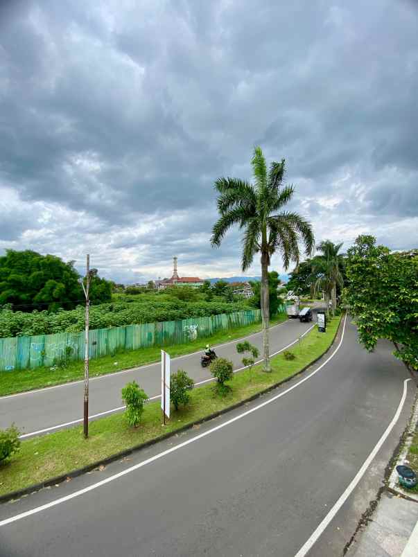 rumah strategis poros jalan dekat permata jingga