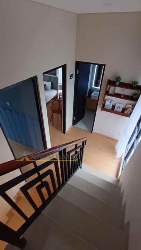 rumah suasana resort di kaki gunung salak bogor