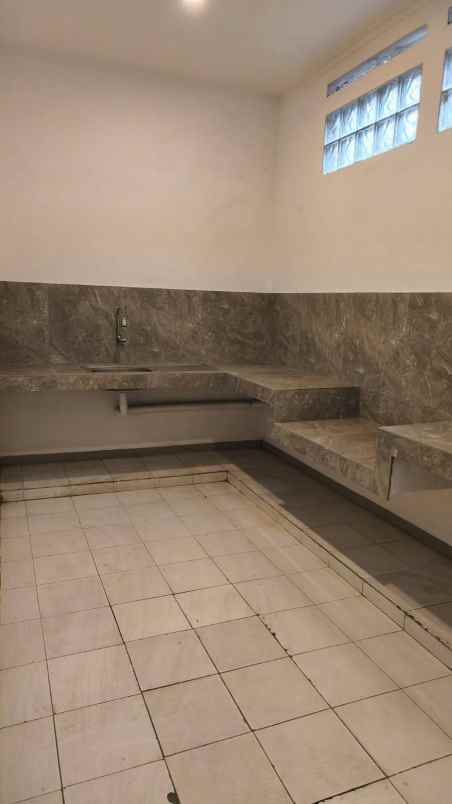 rumah taman holis indah 1 dekat cibolerang tki bandung