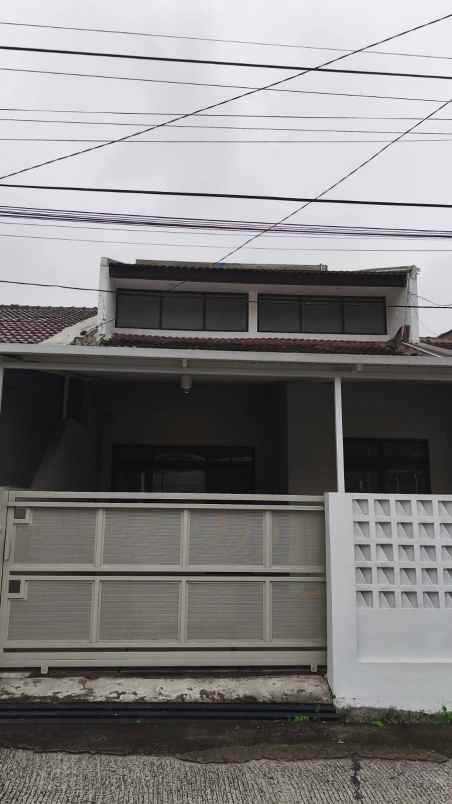 rumah taman holis indah 1 dekat cibolerang tki bandung