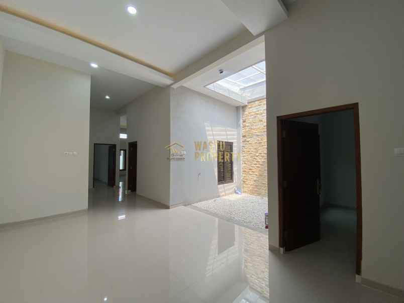 rumah tanah luas 144m2 di maguwoharjo sleman