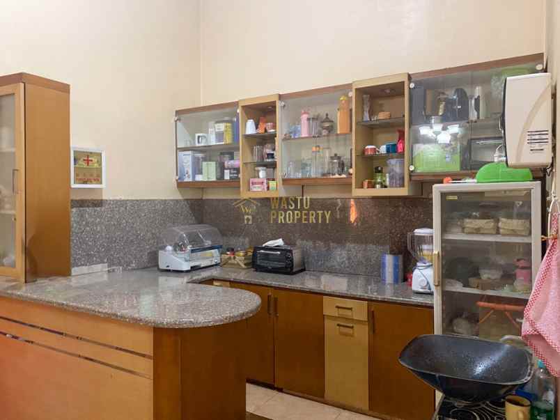 rumah tanah luas dekat malioboro strategis shm