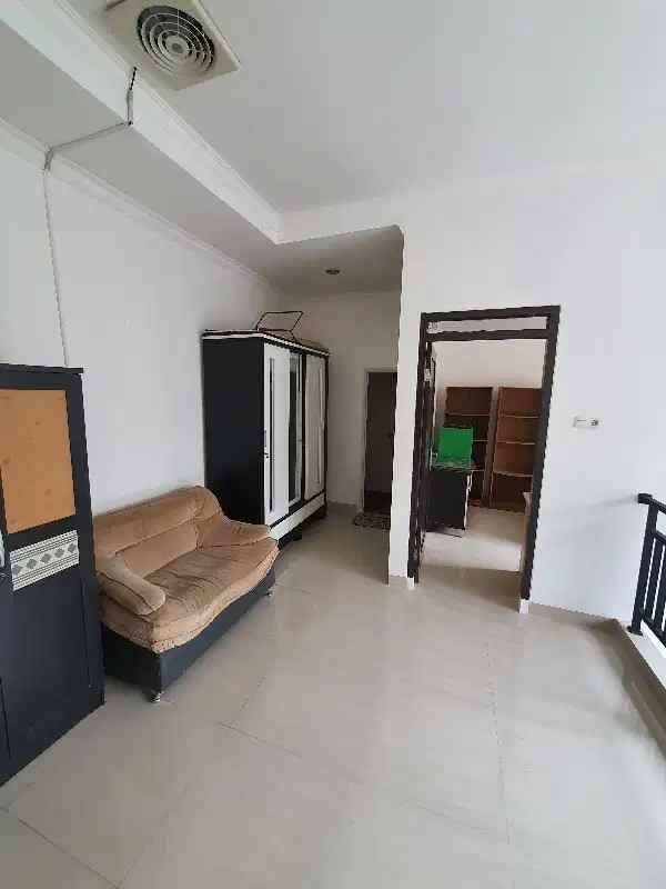 rumah tinggal dijual di ciputat lokasi dekat stasiun