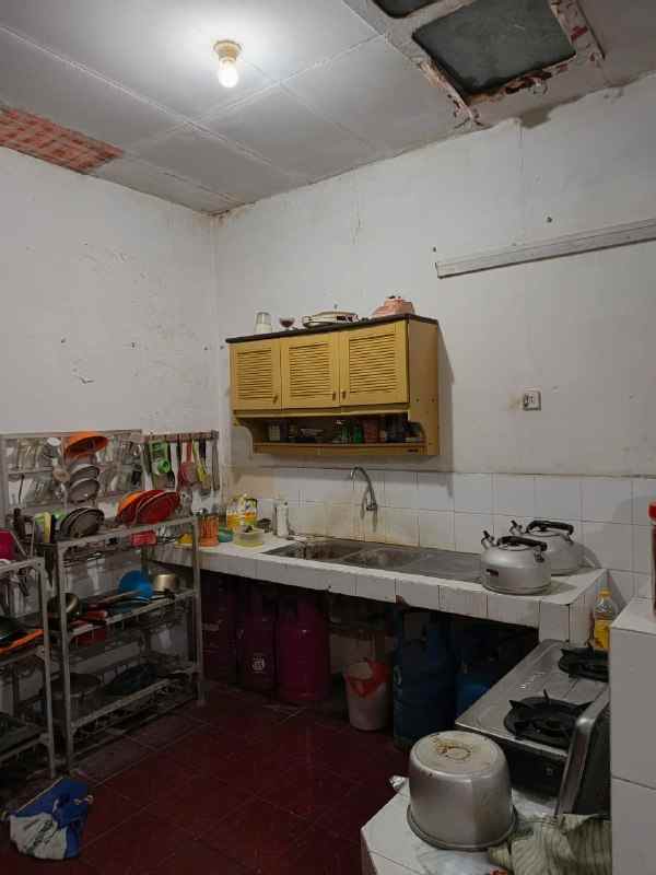 rumah vila valensia hadap timur full pdam