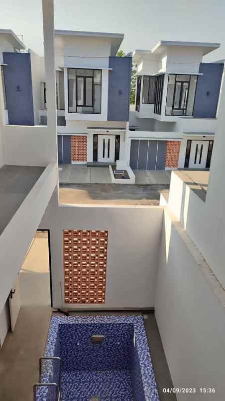 rumah villa 2 lantai ready stok dekat bns kota batu