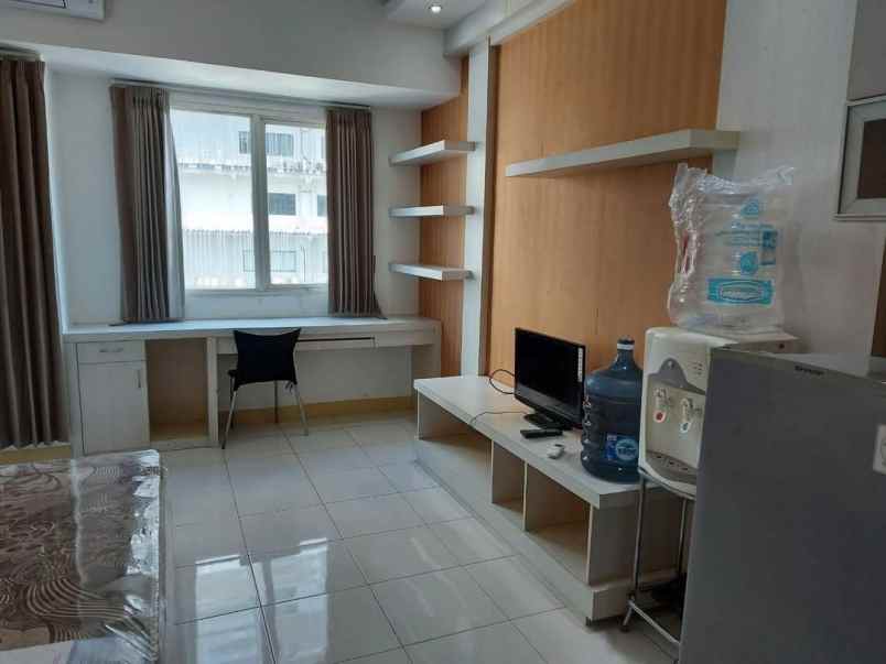 sewa apartemen berkeley uc universitas ciputra