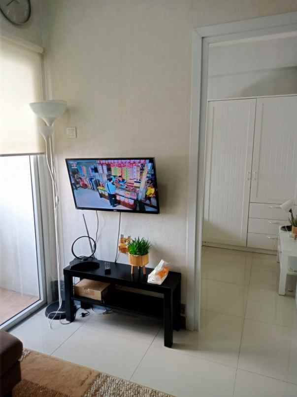 sewa apartment green pramuka city bangunan diatas mall
