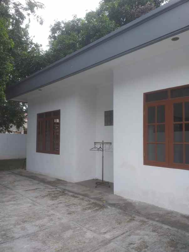 sewa rumah di cempaka putih timur jakarta pusat