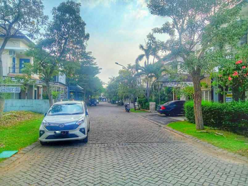 sewa rumah prambanan surabaya barat