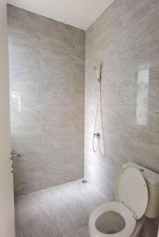 sewa tahunan rumah lavon 2 montana unfurnished 2 ac