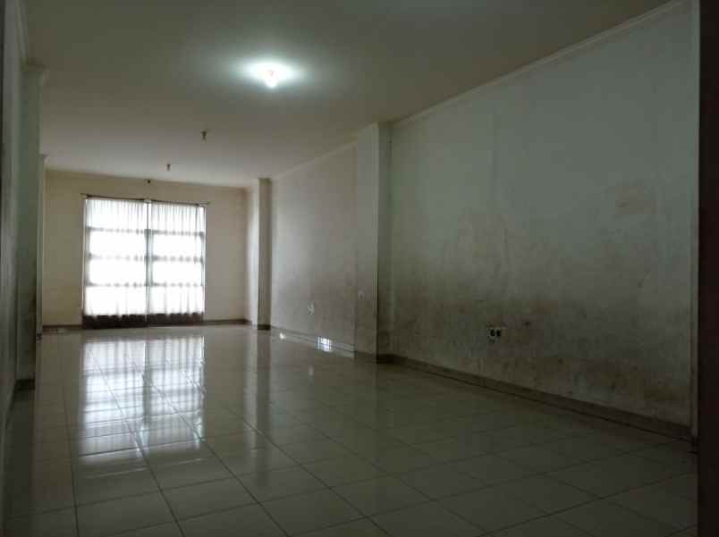 sewakan ruko 4 lantai di slipi palmerah jakarta barat