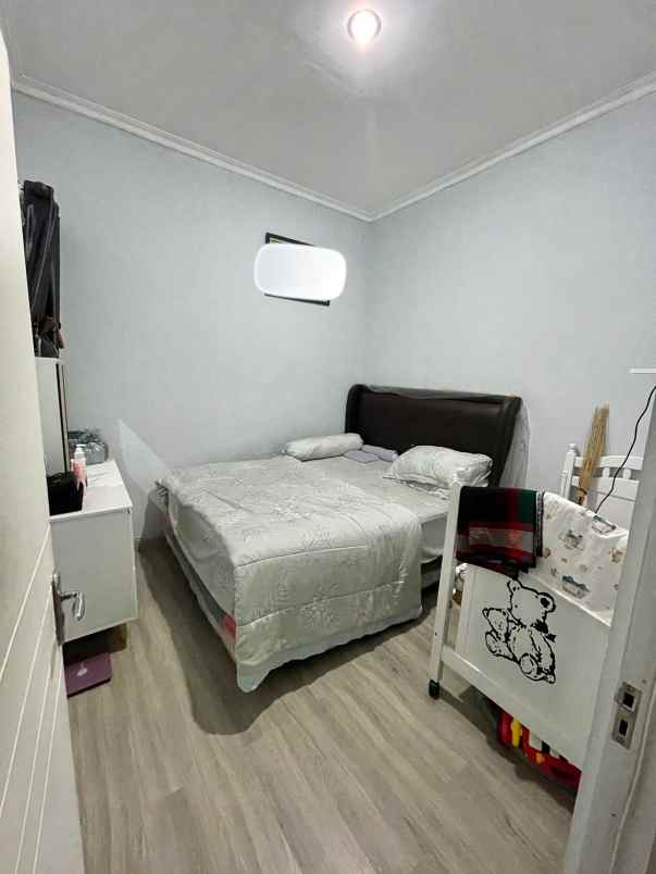 take over 215jt dekat tol di pancoran mas depok