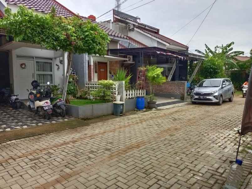 take over 215jt dekat tol di pancoran mas depok