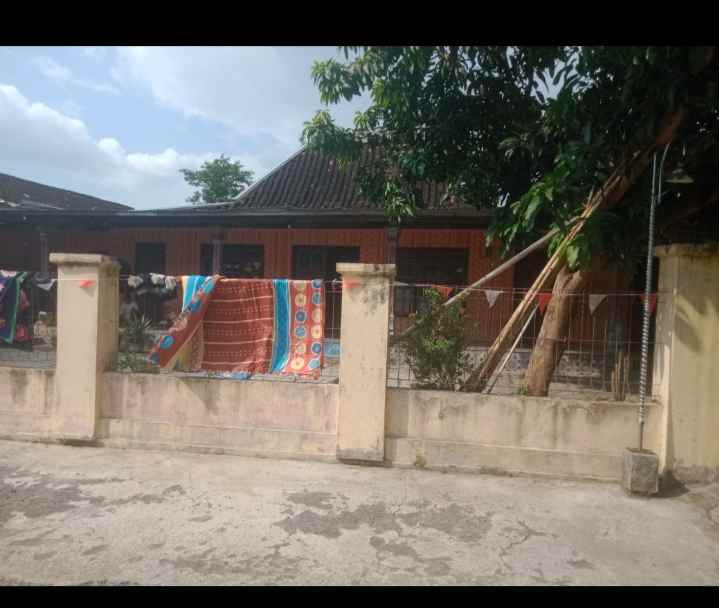 tanah beserta rumah sangat nyaman