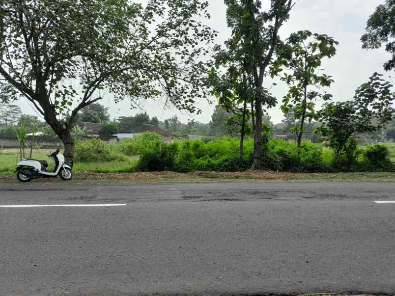 tanah tepi jl raya karanganyar strategis buka usaha