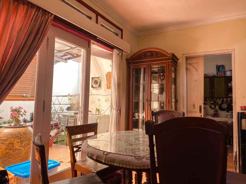 townhouse mewah 2 lantai di jagakarsa jakarta selatan