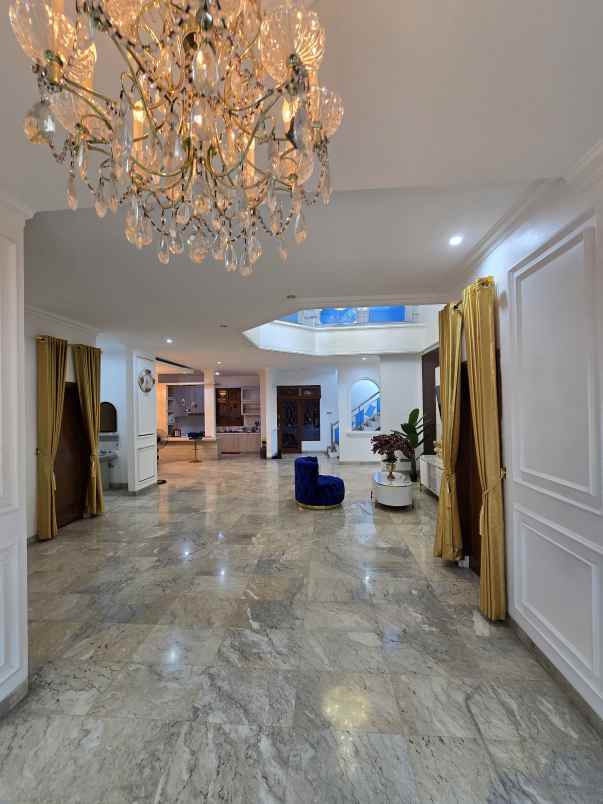 urgent rumah dalam komplek di kayu putih jaktim