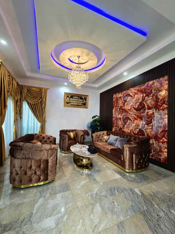 urgent rumah dalam komplek di kayu putih jaktim