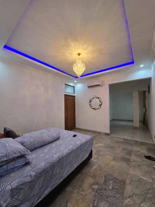 urgent rumah dalam komplek di kayu putih jaktim