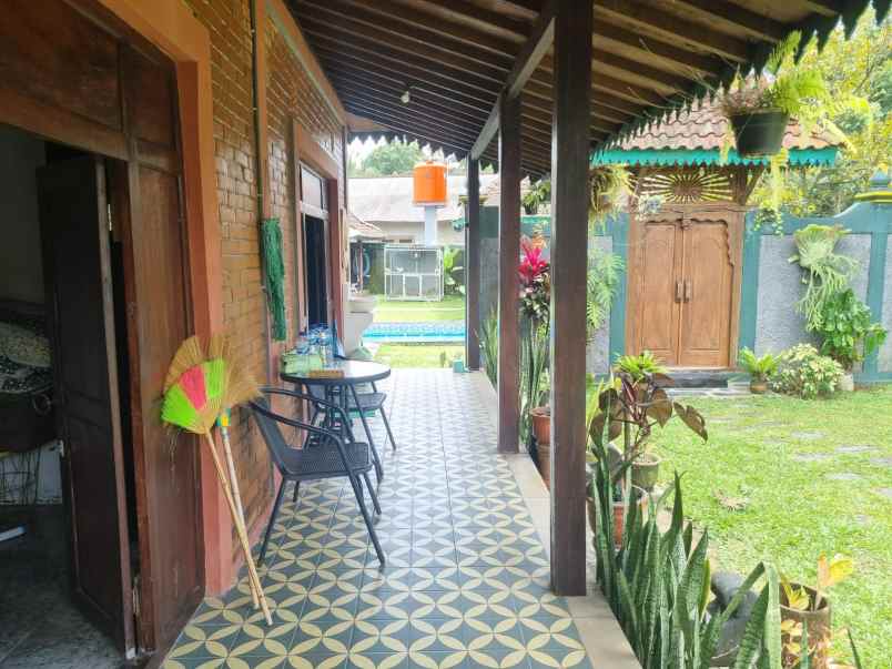 villa cantik tanah luas ada imb di turi