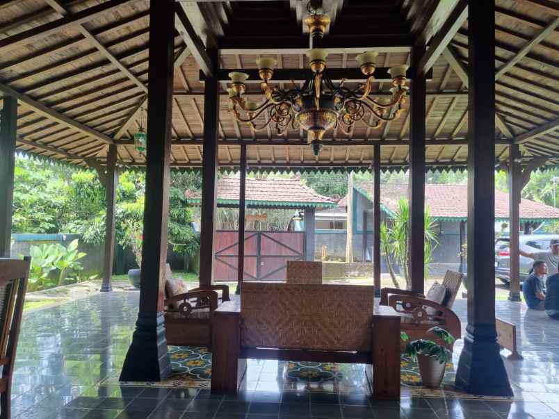 villa cantik tanah luas ada imb di turi