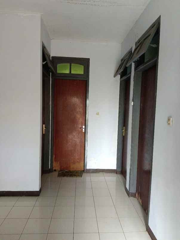 villa puncak dijual dekat istana negara cipanas