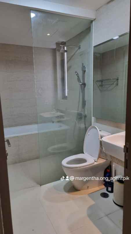 apartemen gold coast pik full furnished middle zone