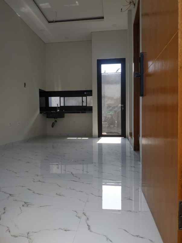 dekat bintaro rumah mewah strategis harga terjangkau