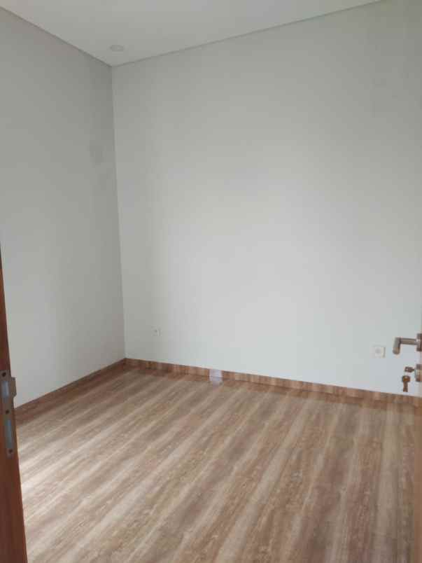 dekat bintaro rumah mewah strategis harga terjangkau