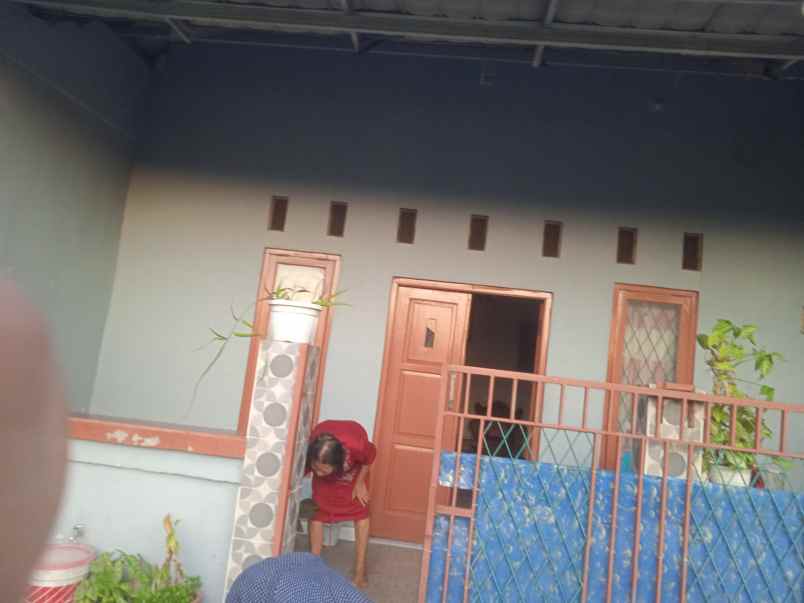 dijual 2 rumah strategis