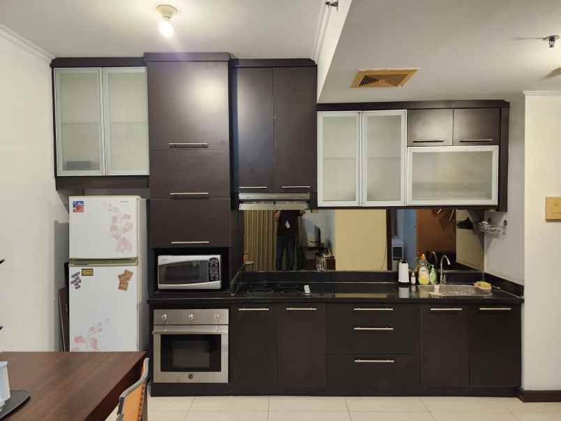 dijual apartemen 675000000