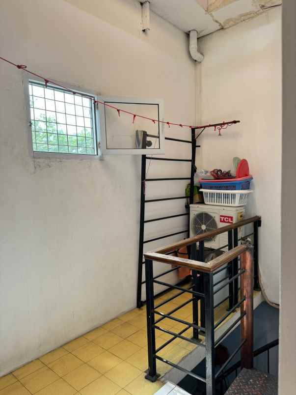 dijual apartemen belakang mall kelapa