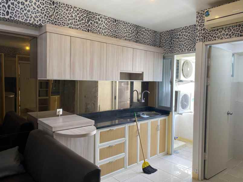 dijual apartemen educity yale