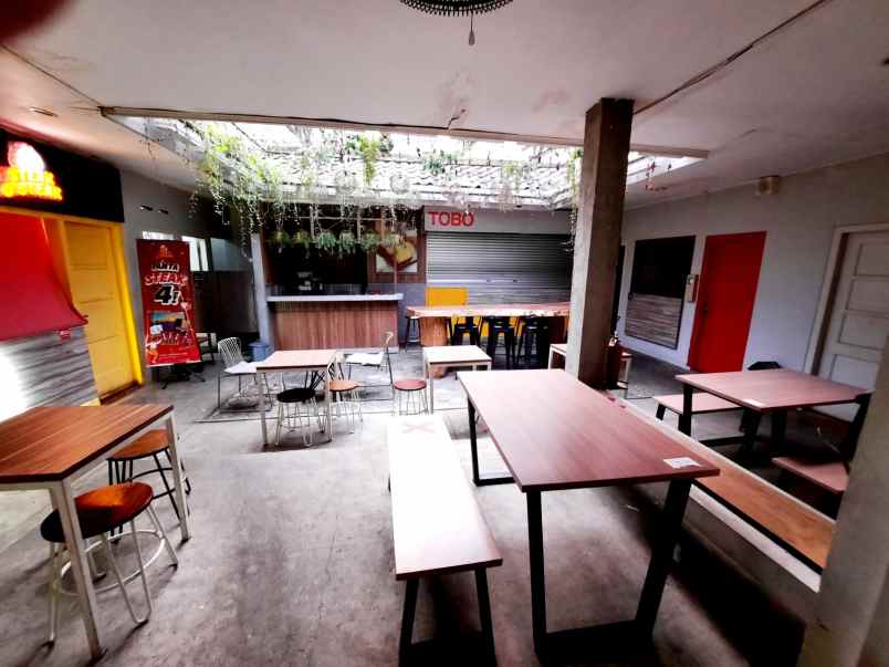 dijual cafe lokasi bagus strategis di kota bandung