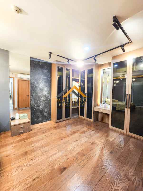 dijual cepat condominium lux the reiz condo medan