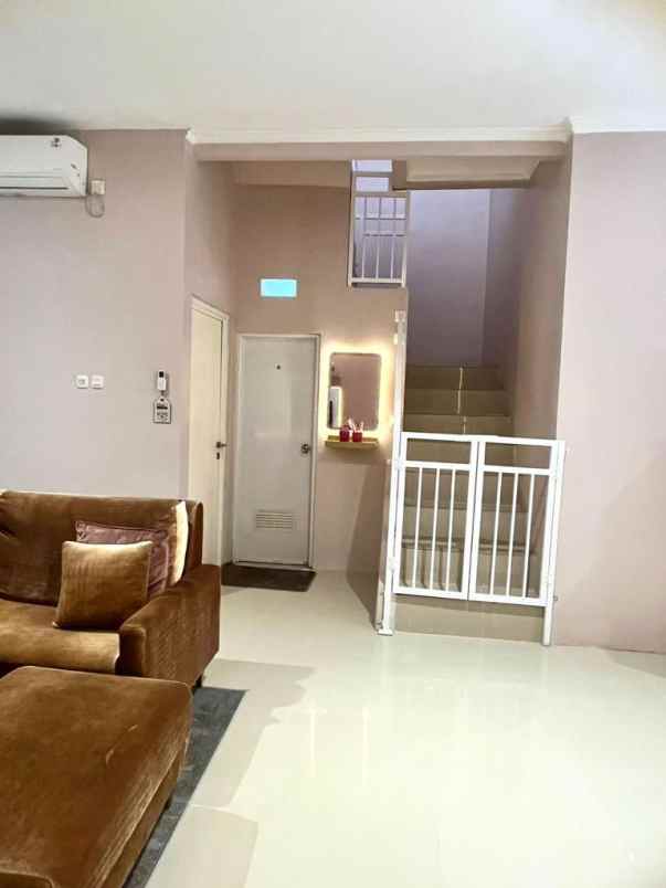 dijual cepat rumah tinggal cinangka sawangan depok