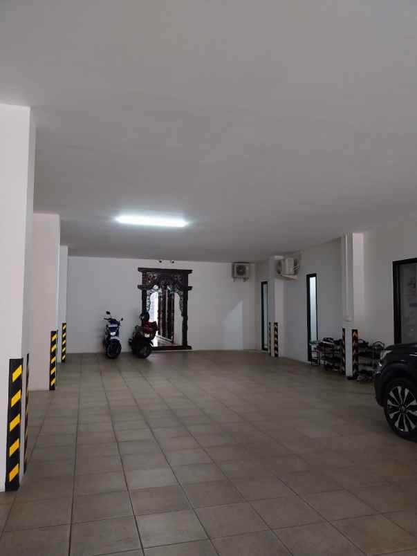 dijual kost gandaria selatan