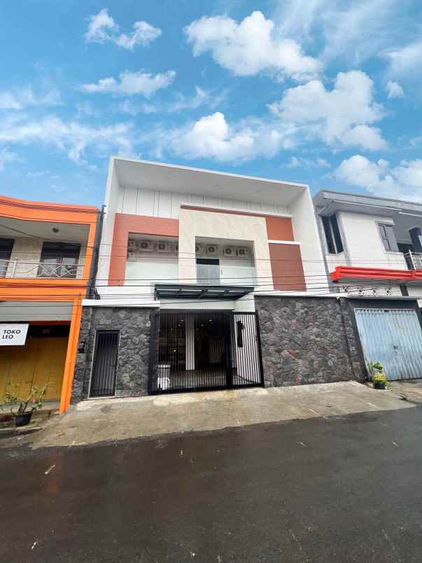 dijual kost kupang segunting